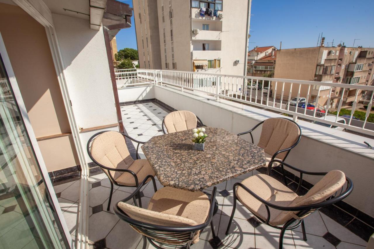 Nikola - Near Town Centre Apartament