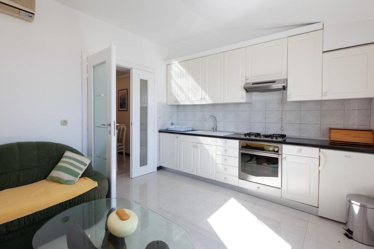 Apartment Nikola - Near Town Centre